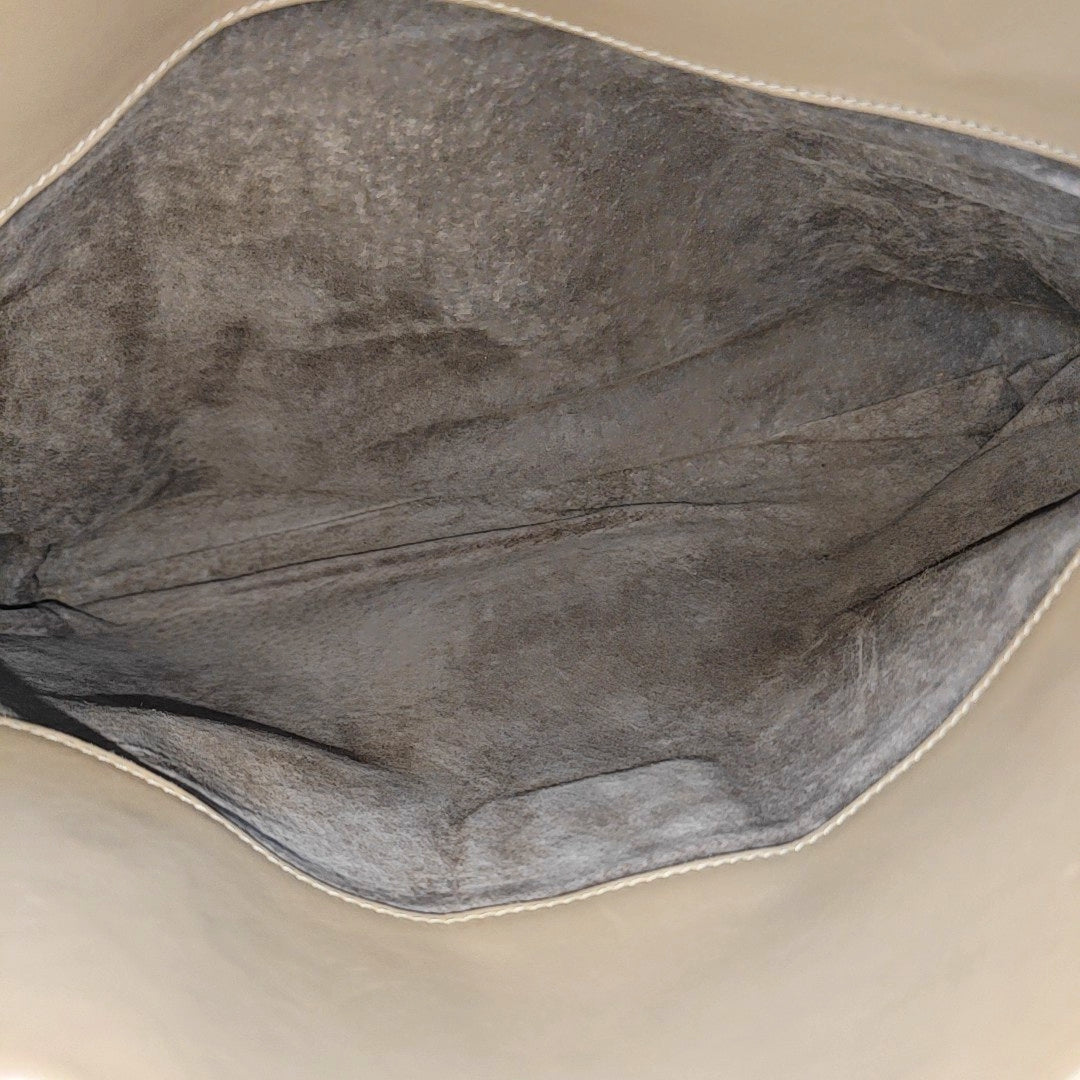 Authenticated pre-owned  Roma Calfskin Beige - Top Handle Bag at Looply