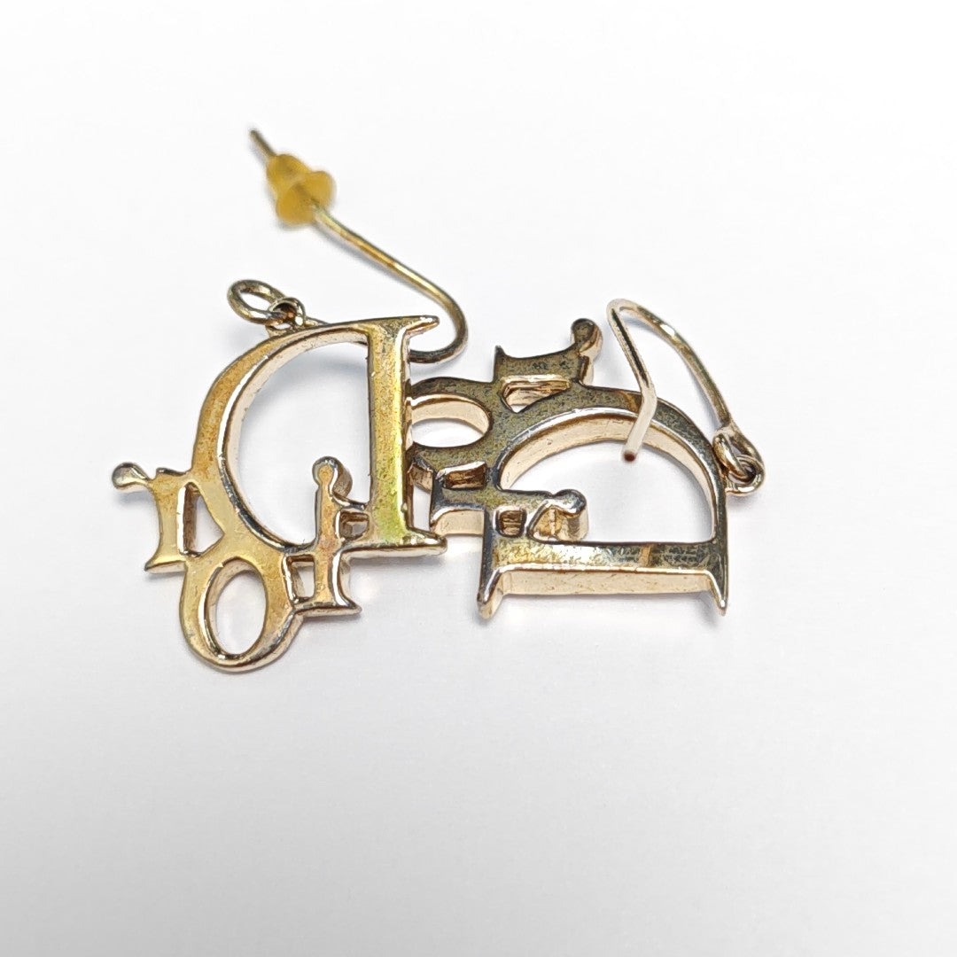 Metal Gold Stud Earrings