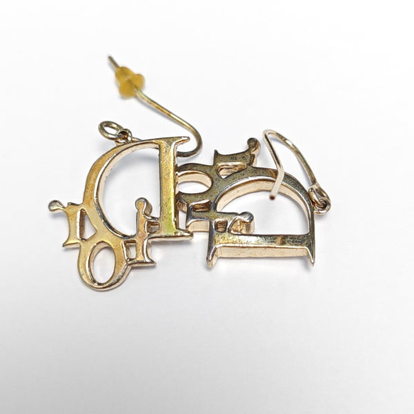 Metal Gold Stud Earrings