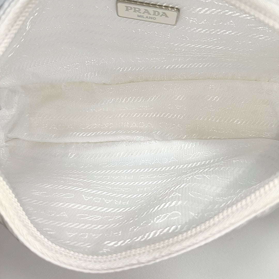 Re-Edition2000 Mini Nylon White