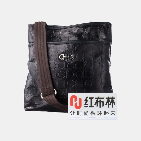 Medium Leather Black