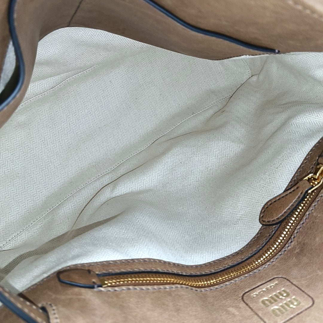 Aventure Calfskin Brown