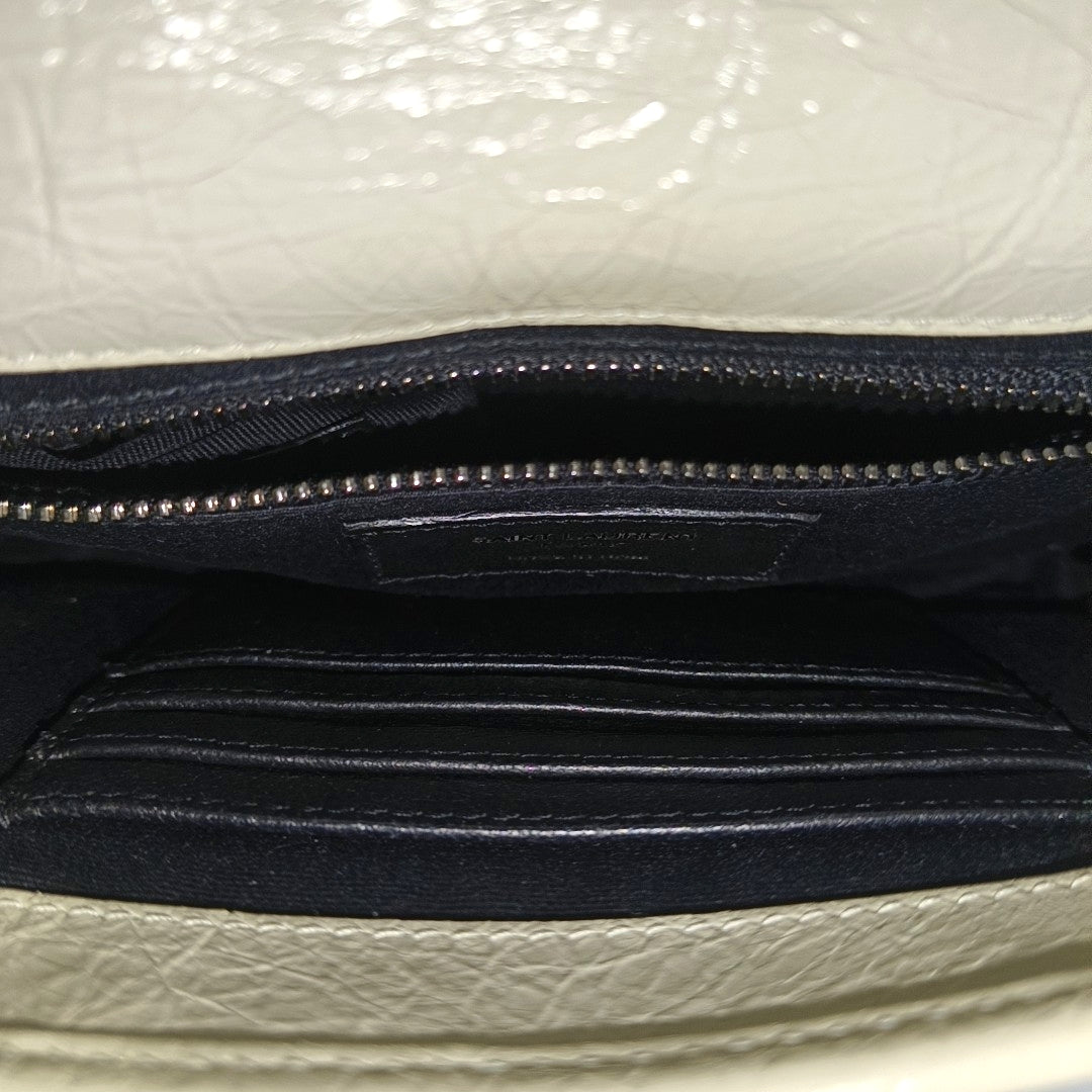 Authenticated pre-owned  NIKI Mini Chevron, Quilted Calfskin White - Shoulder Bag at Looply