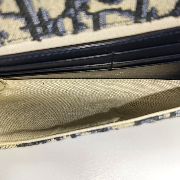 Authenticated pre-owned  Bobby Monogram Canvas Beige - Shoulder Bag at Looply