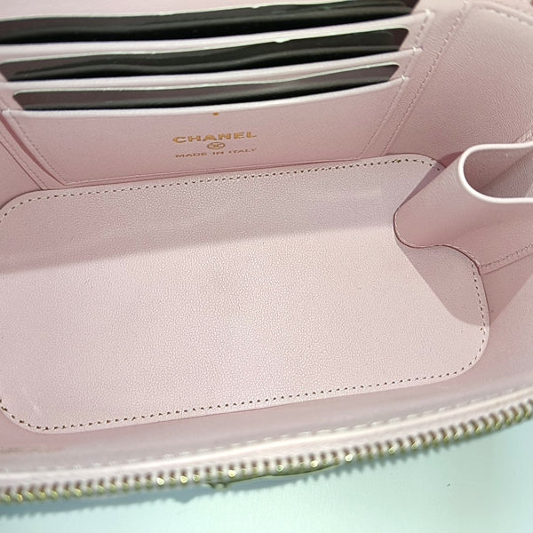 VANITY CASE Quilted Lambskin Pink