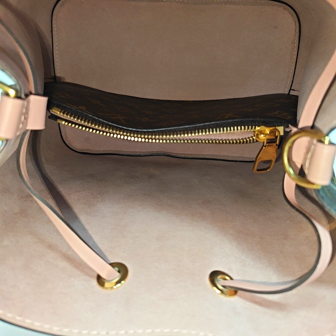 NÉONOÉ MM Monogram Coated Canvas Brown
