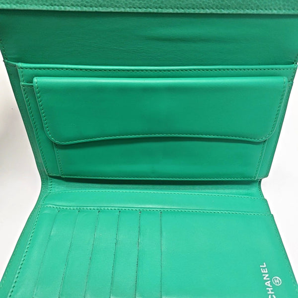CLASSIC FLAP Mini Quilted Grained Calfskin Green