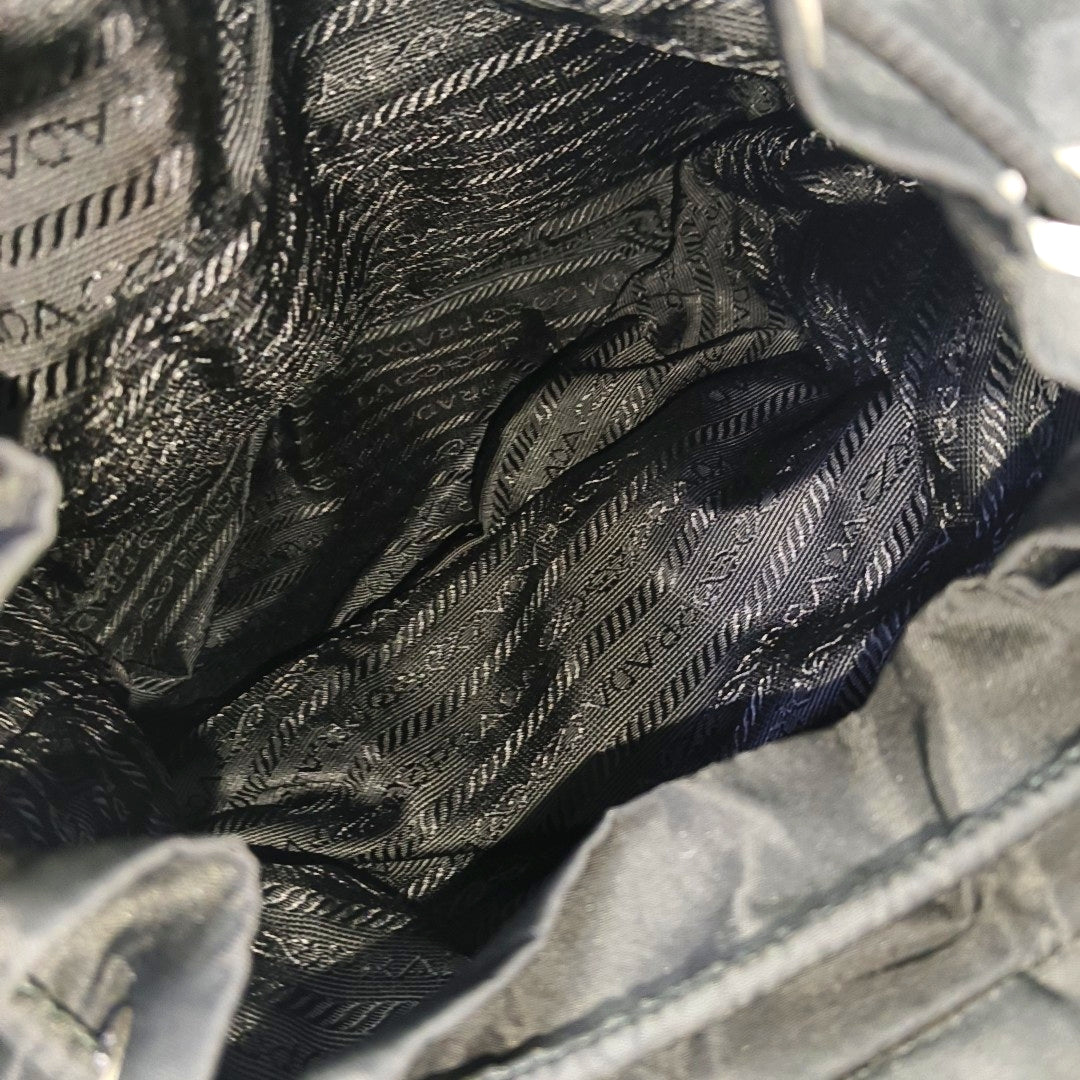 Vela Nylon Black