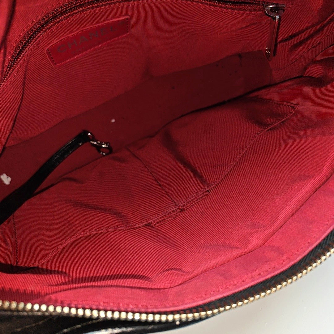 GABRIELLE Medium Quilted Calfskin Black