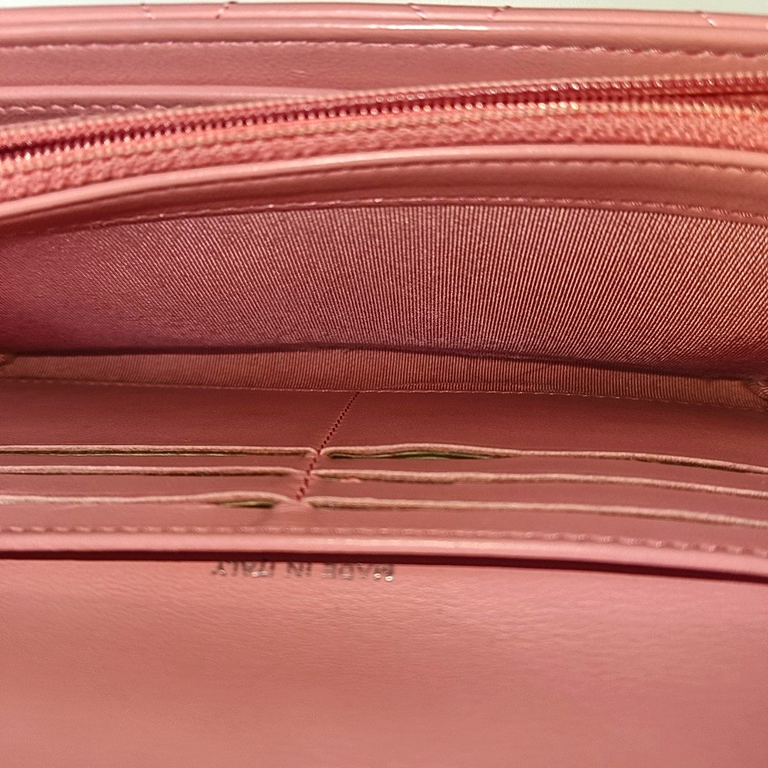 Quilted Lambskin Wallet Pink