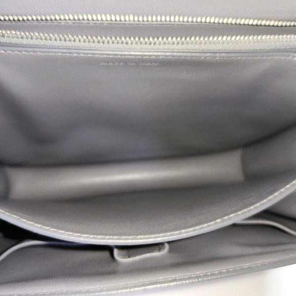 Authenticated pre-owned  CLASSIC BOX Medium Calfskin Gray - Shoulder Bag at Looply