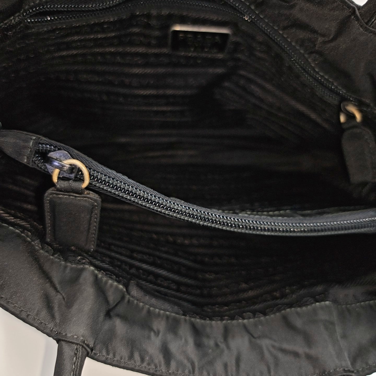 Twin Nylon Black