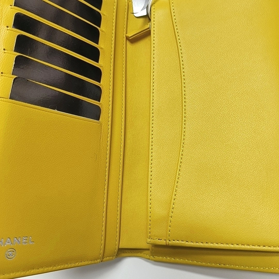 Quilted Lambskin Wallet Yellow