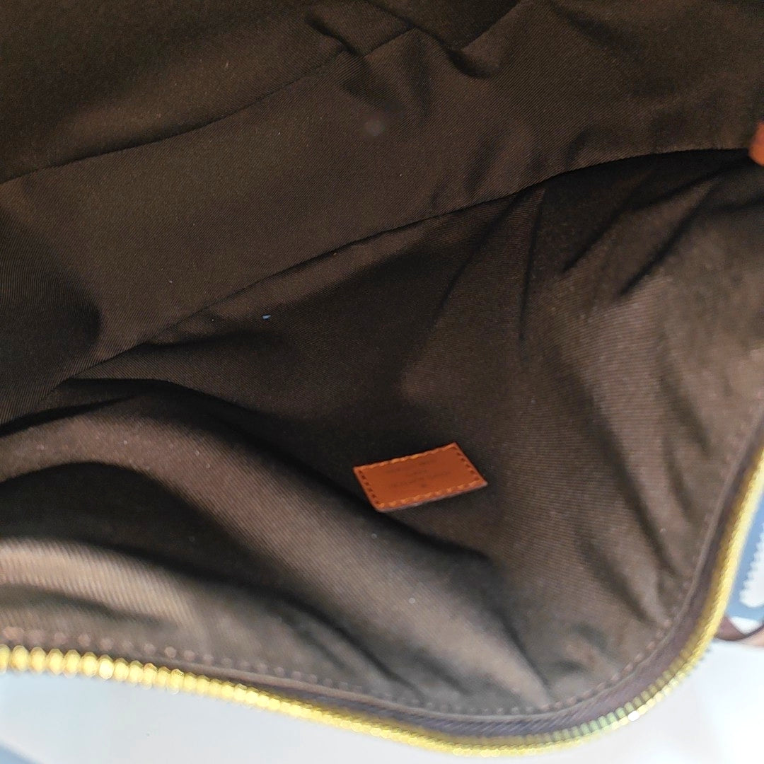 LOOP HOBO Monogram Coated Canvas Brown