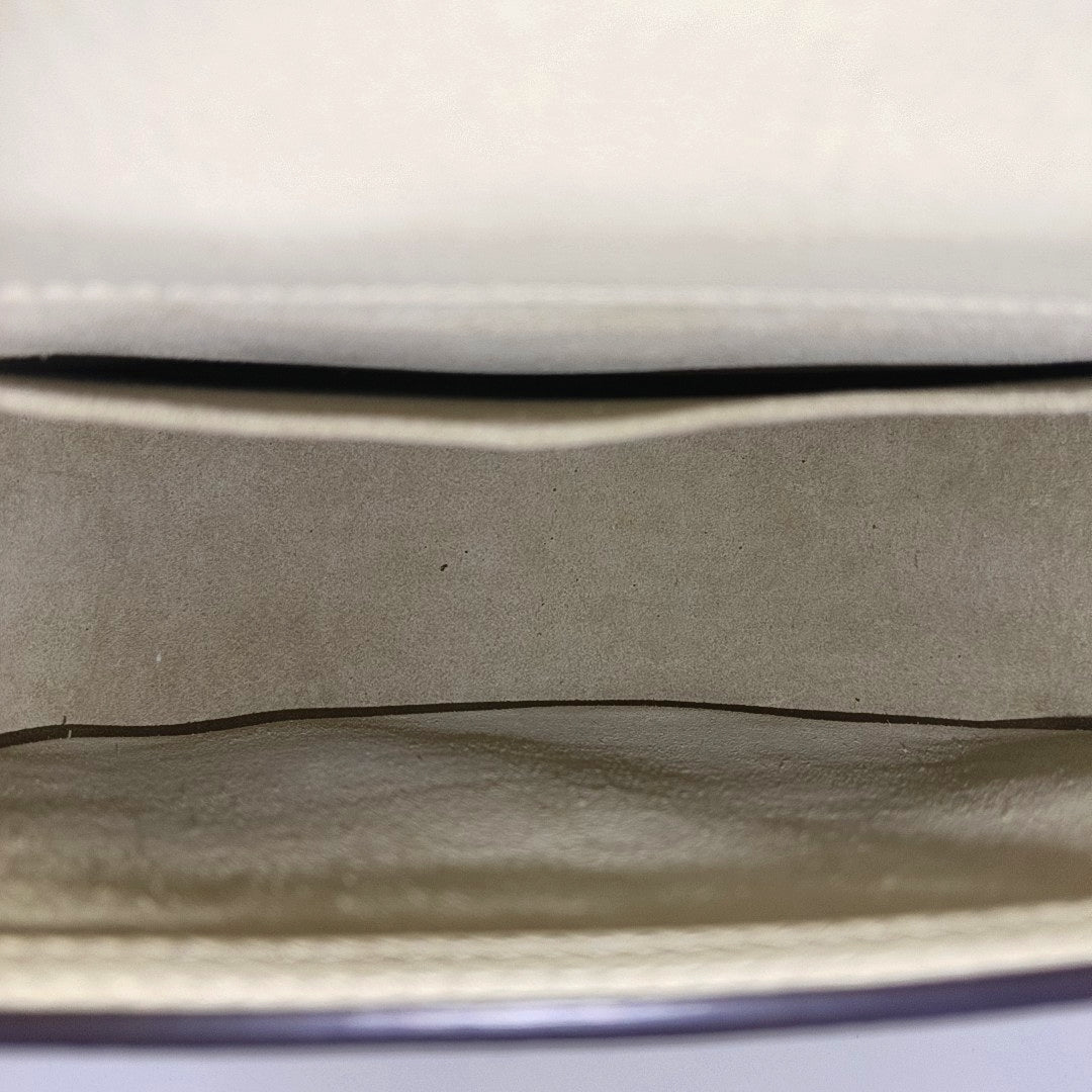 Nile Medium Calfskin White