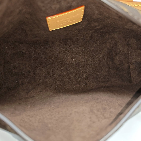 Pochette Mia Monogram Coated Canvas Brown