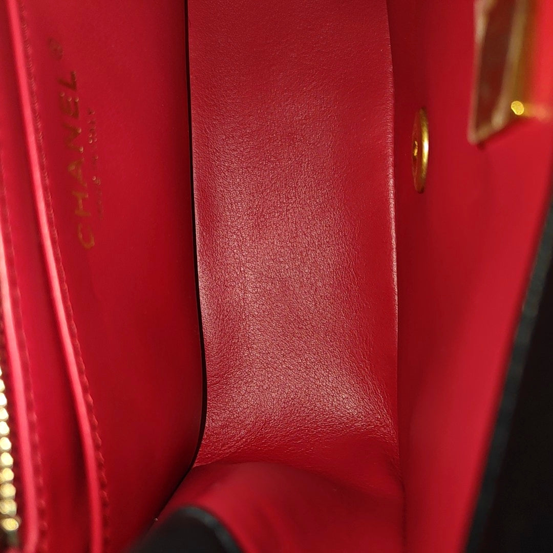CLASSIC FLAP Mini Quilted Lambskin Black