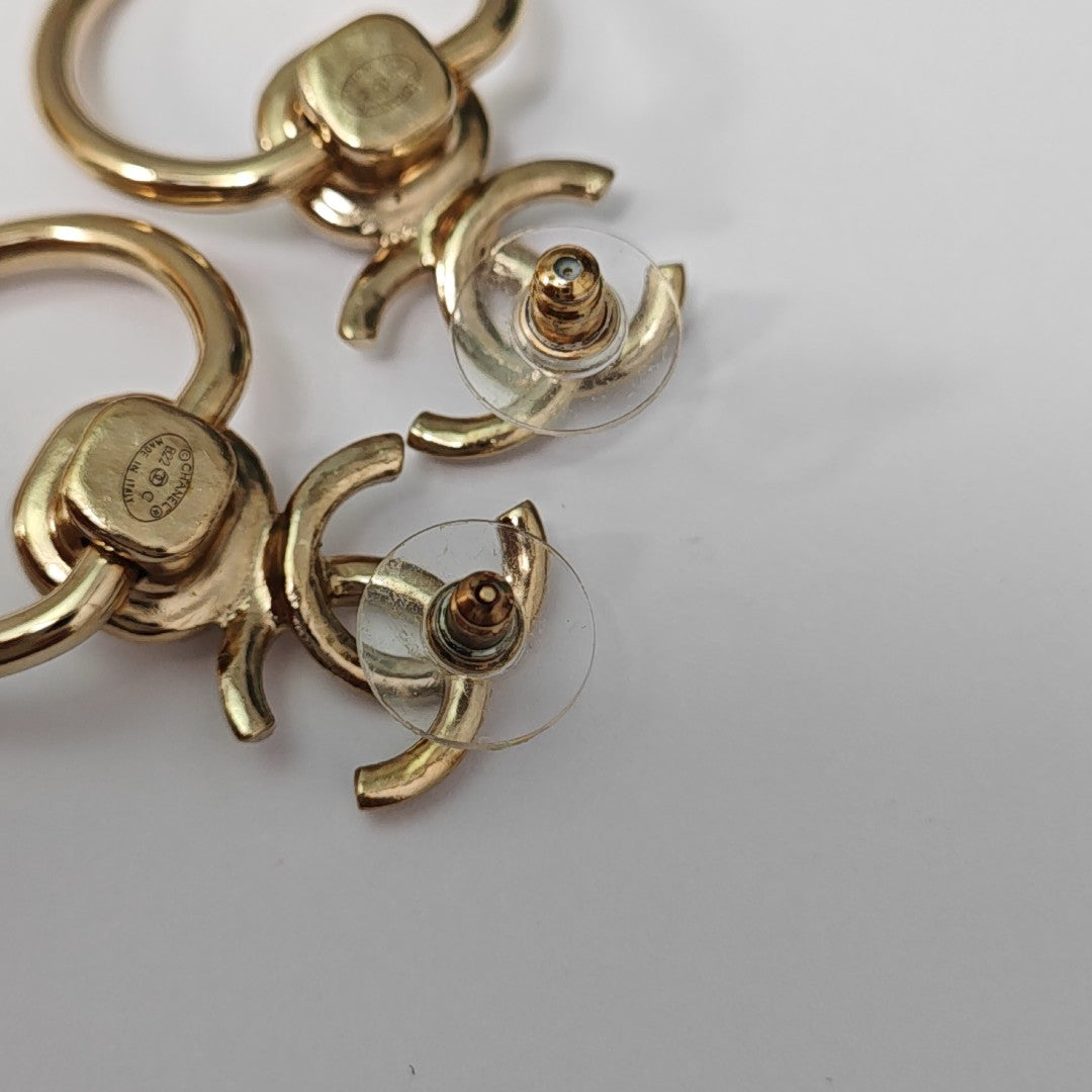 Metal Gold Stud Earrings