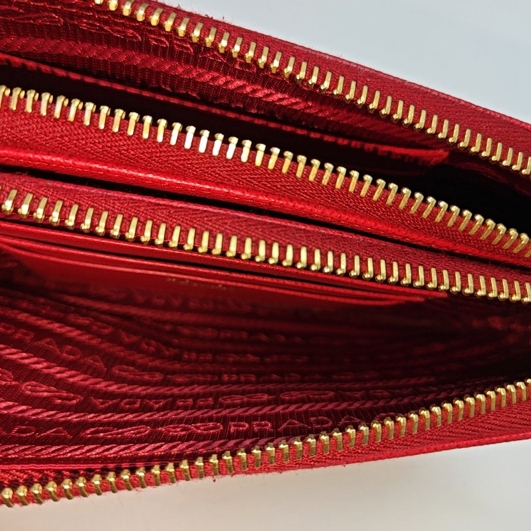 Saffiano Calfskin Shoulder Bag Red