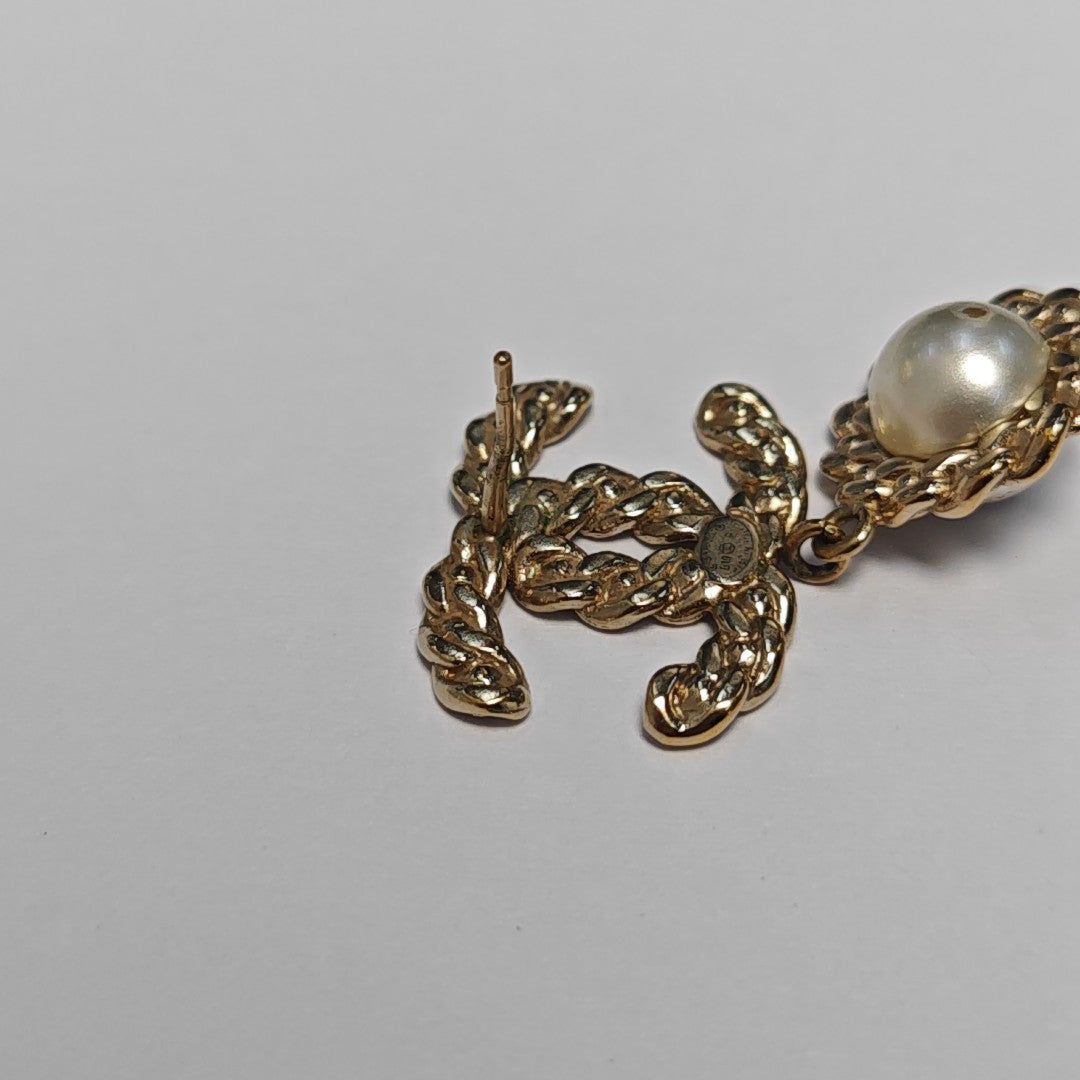 Metal Gold Stud Earrings