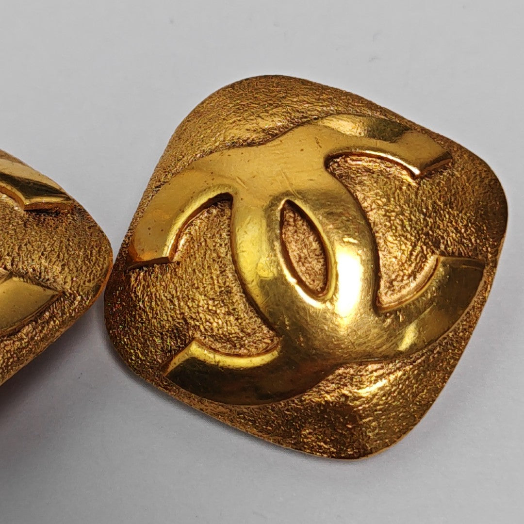 Metal Gold Clip On Earrings