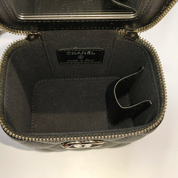Quilted Grained Calfskin Black