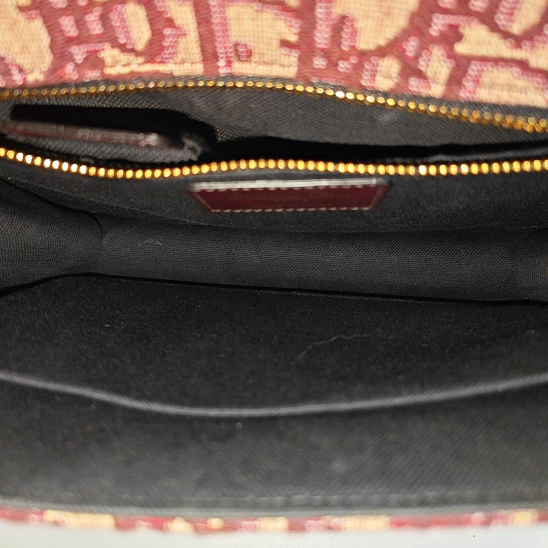 30 Montaigne Oblique Canvas Red