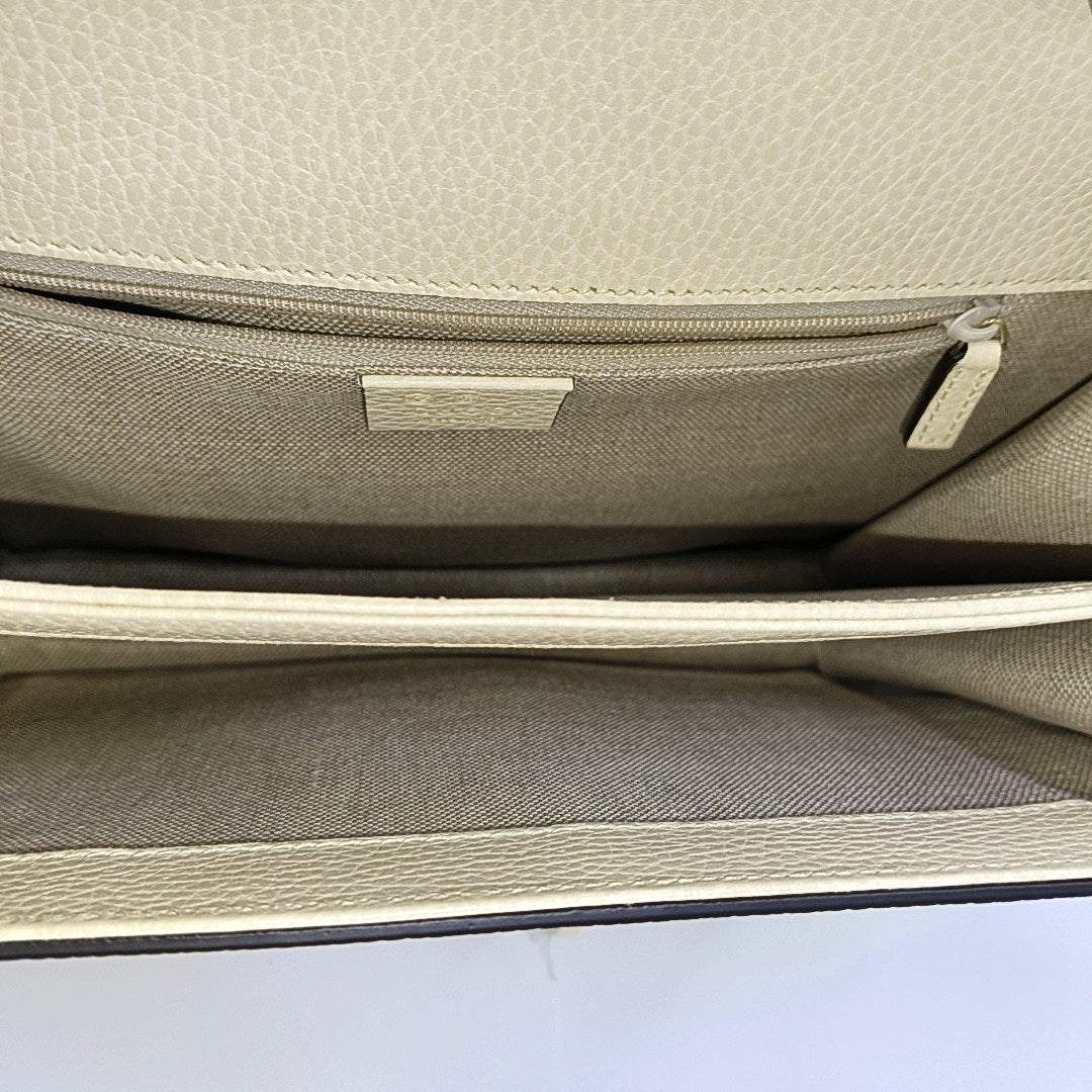 Interlocking G Large Calfskin Beige