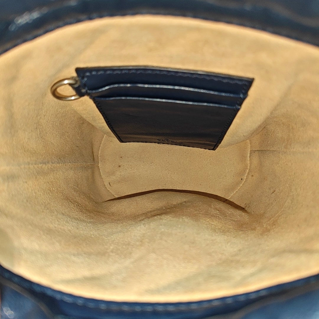 GG Marmont Minibolsa de piel acolchada azul