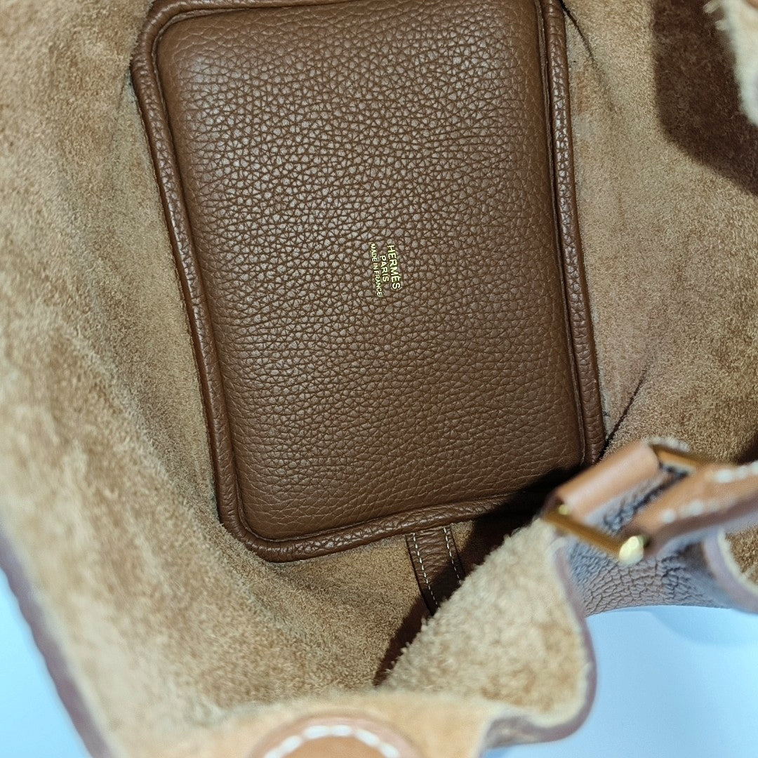 Authenticated pre-owned  Picotin Lock 18 Clemence Brown - Bucket Bag at Looply