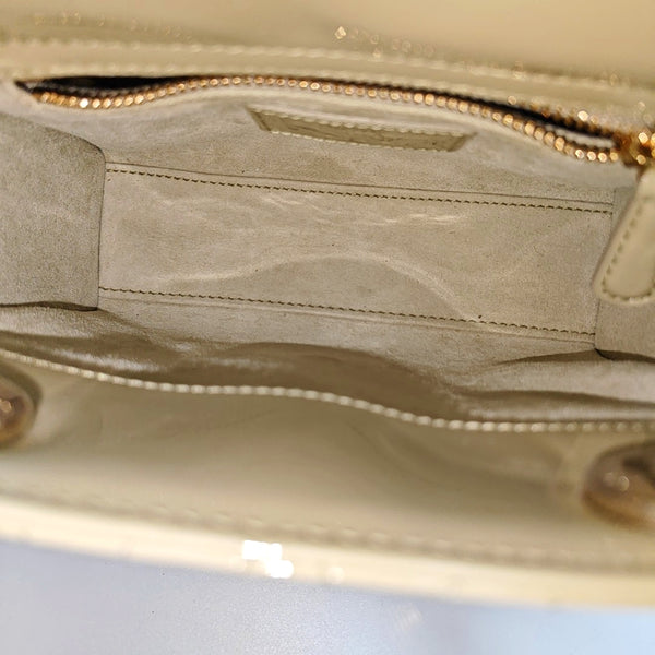 Authenticated pre-owned  Lady Dior Cannage Patent Leather Green - Shoulder Bag at Looply
