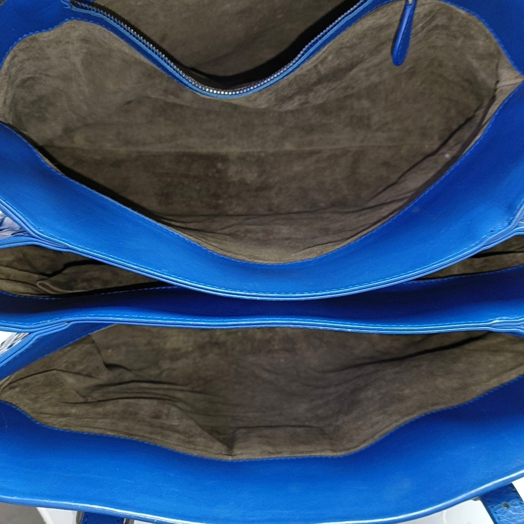 Authenticated pre-owned  Roma Calfskin Blue - Tote Bag at Looply