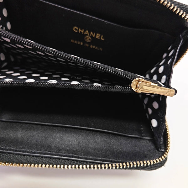 CHANEL 19 Small Quilted Lambskin Black Wallet