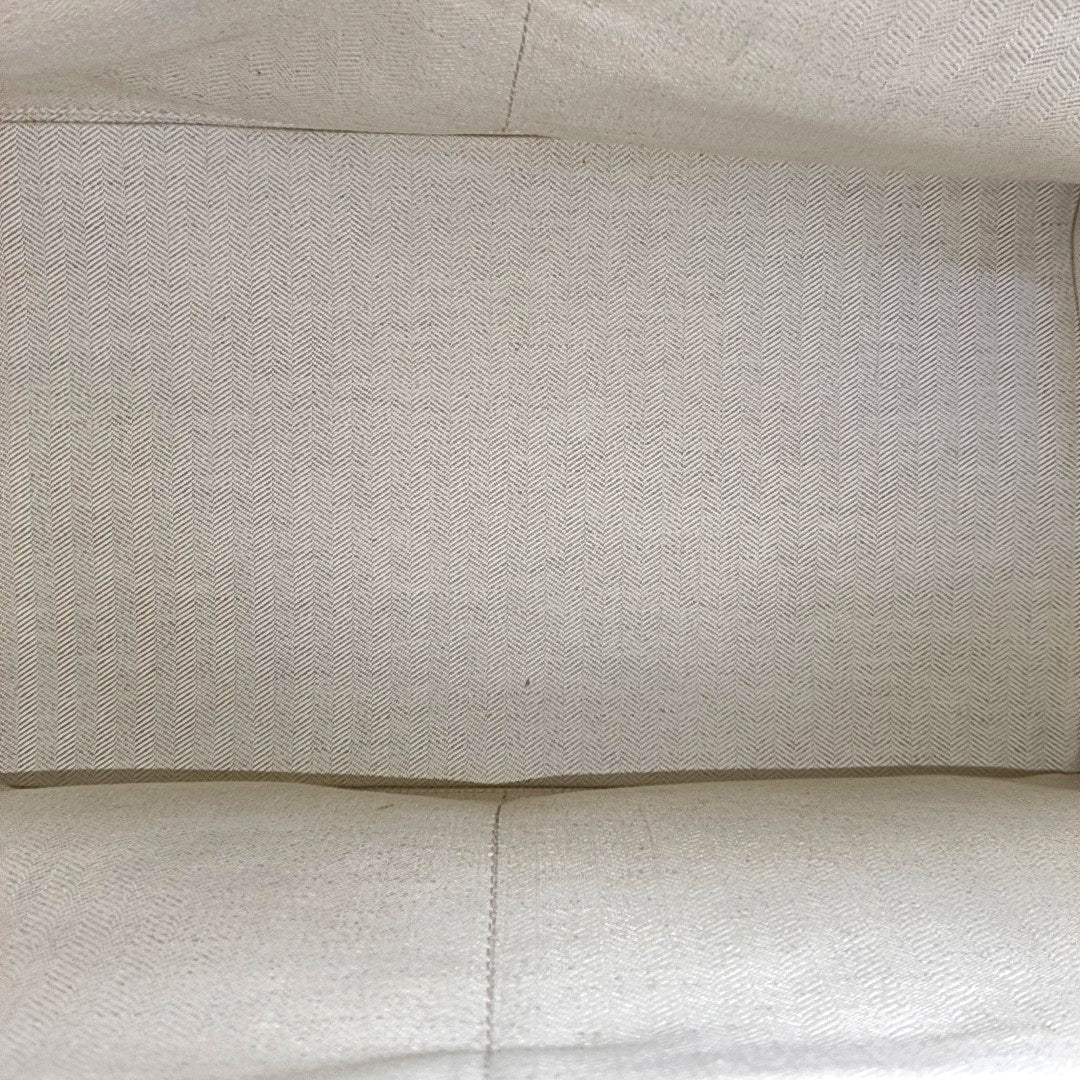 Cushion Calfskin Beige