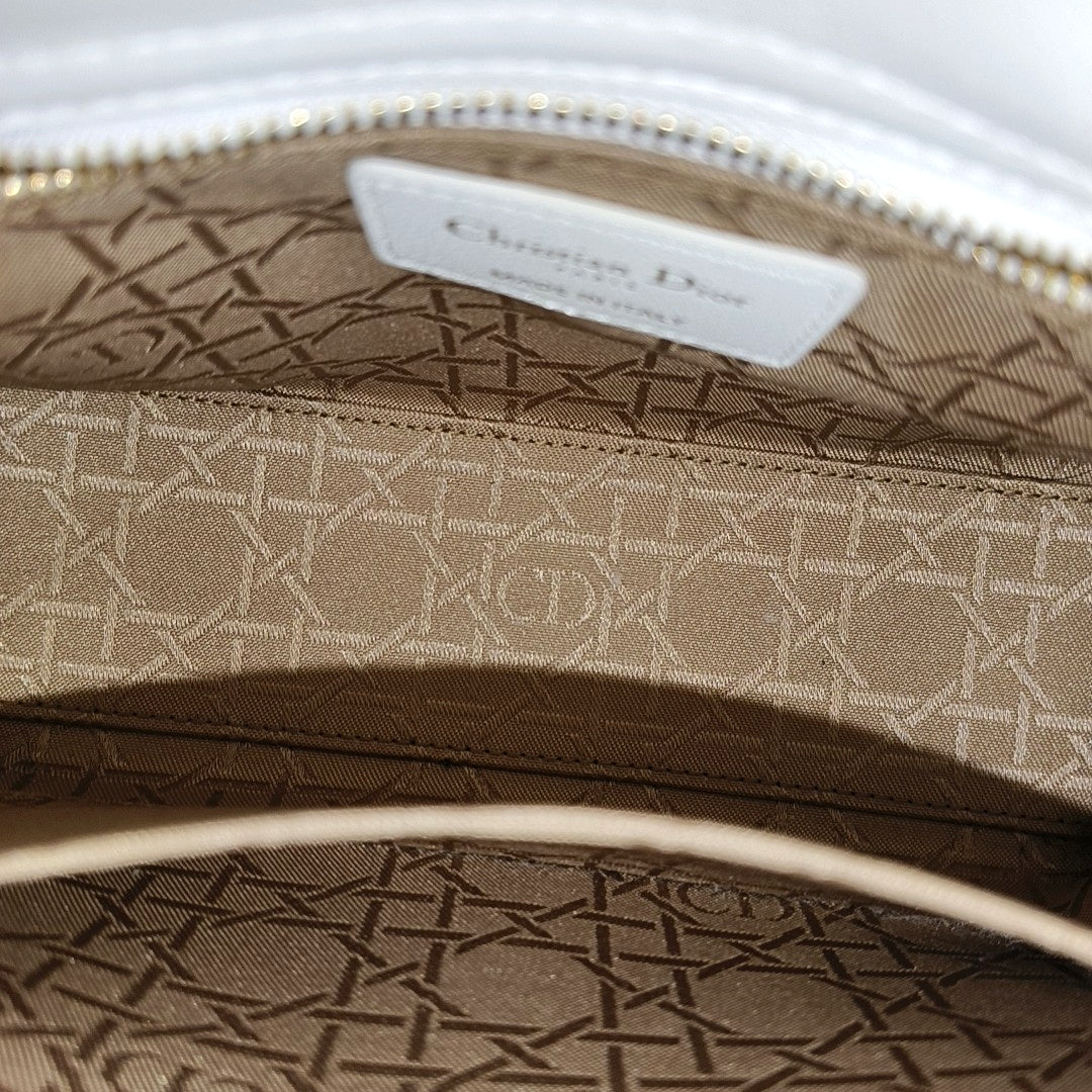 Lady Dior Small Cannage Lambskin White