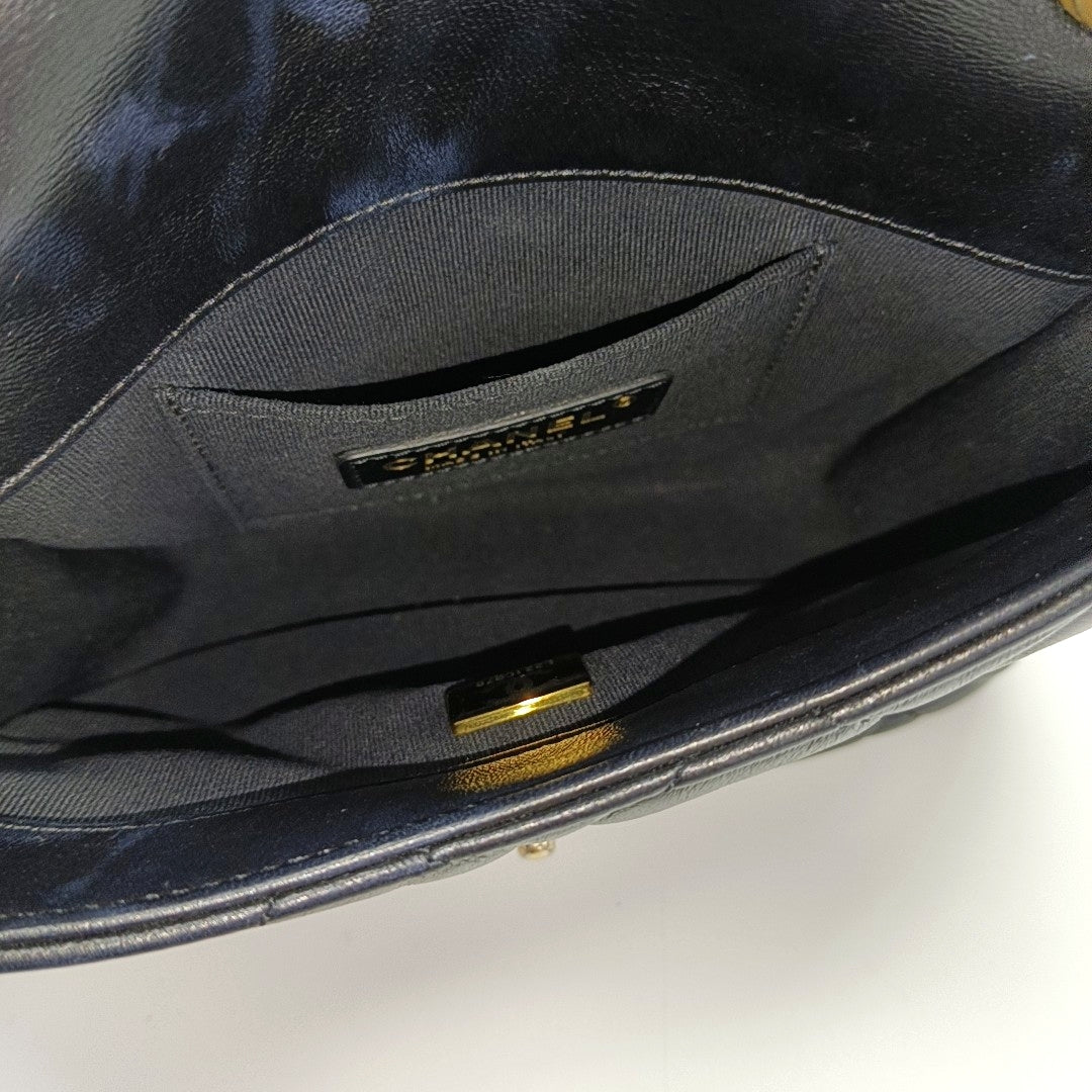Quilted Lambskin Shoulder Bag Black