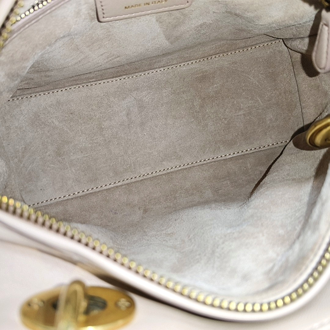 Lady Dior Medium Cannage Lambskin Beige