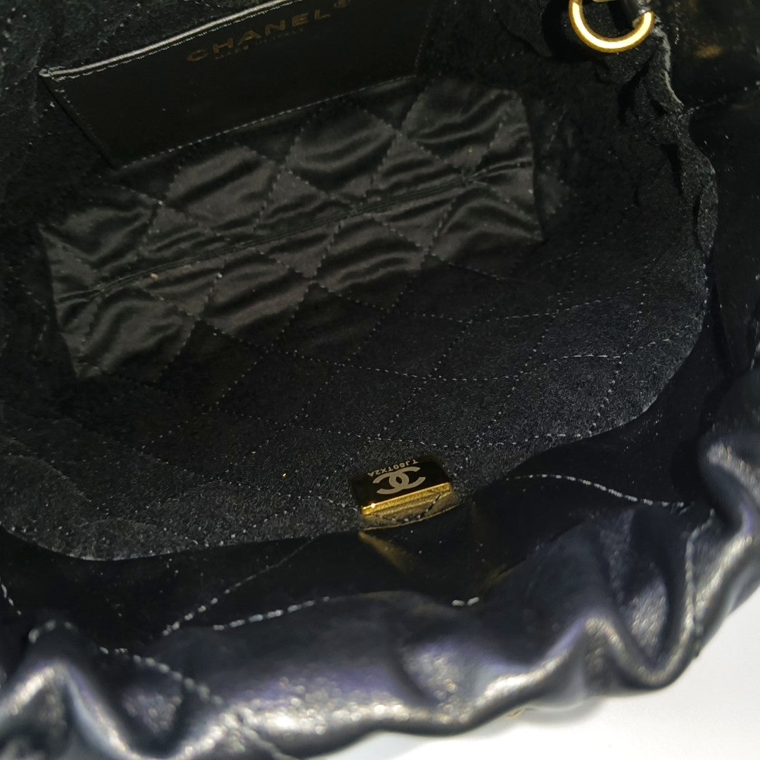 CHANEL 22 Mini Quilted Calfskin Black