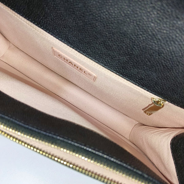 THREAD AROUND Quilted Grained Calfskin Black
