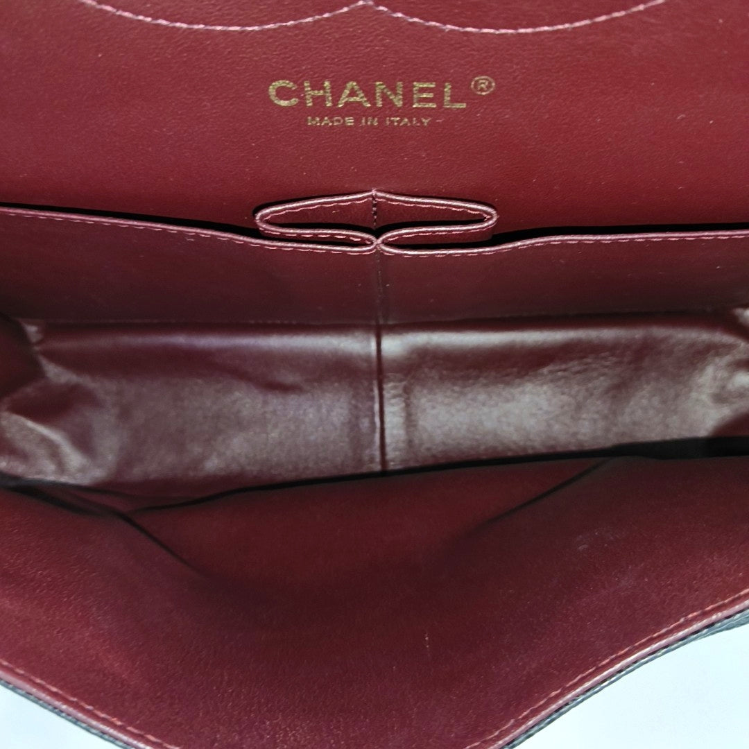 CLASSIC FLAP Jumbo Quilted Grained Calfskin Black