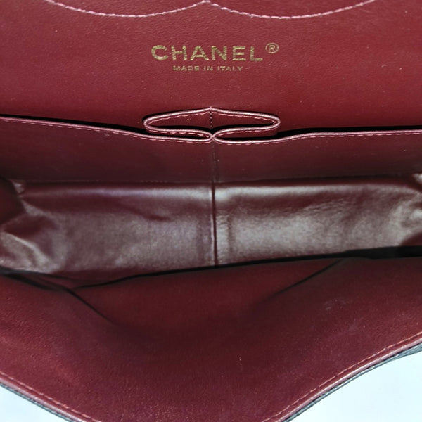 CLASSIC FLAP Jumbo Quilted Grained Calfskin Black
