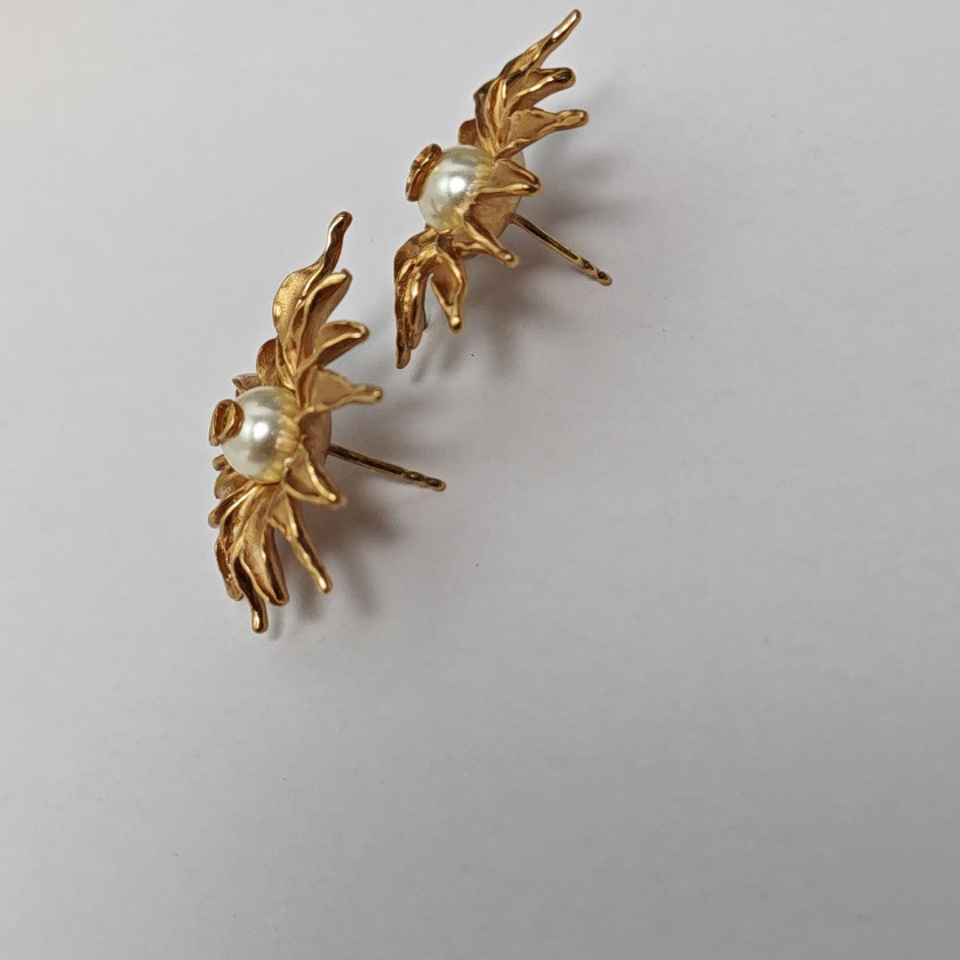 Metal Gold Stud Earrings