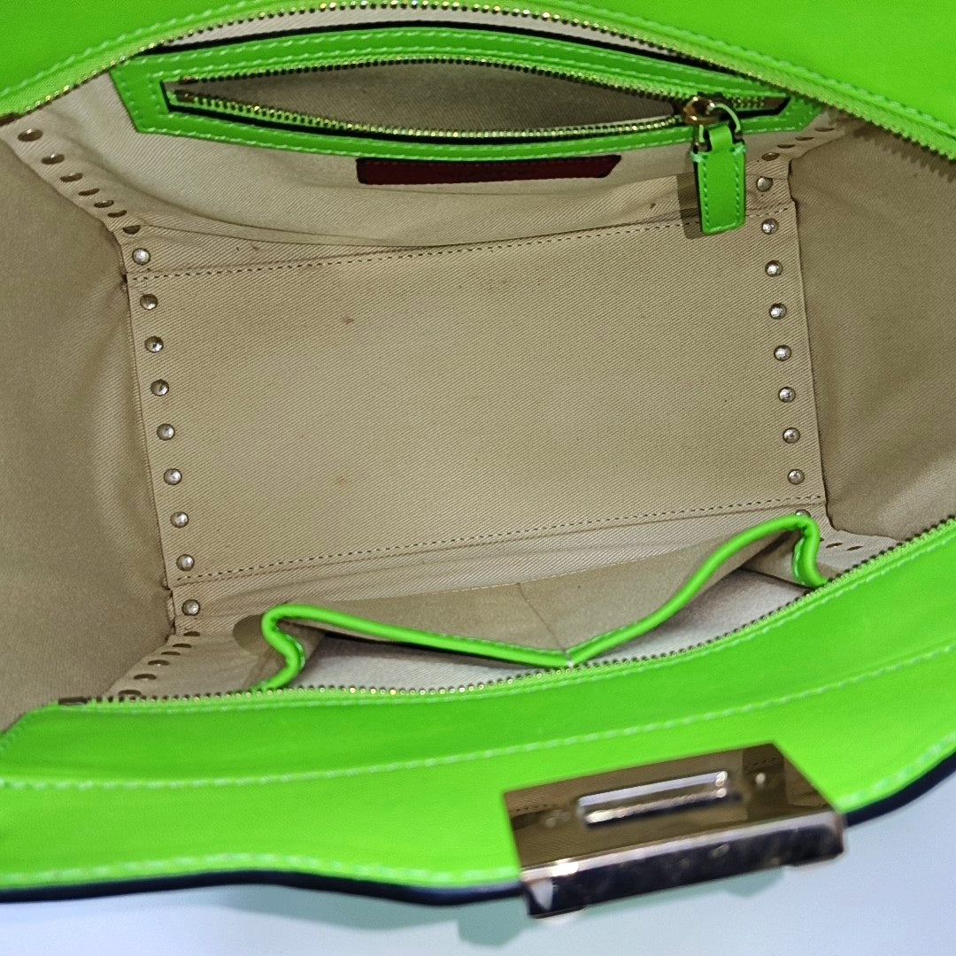 Rockstud Small Calfskin Green