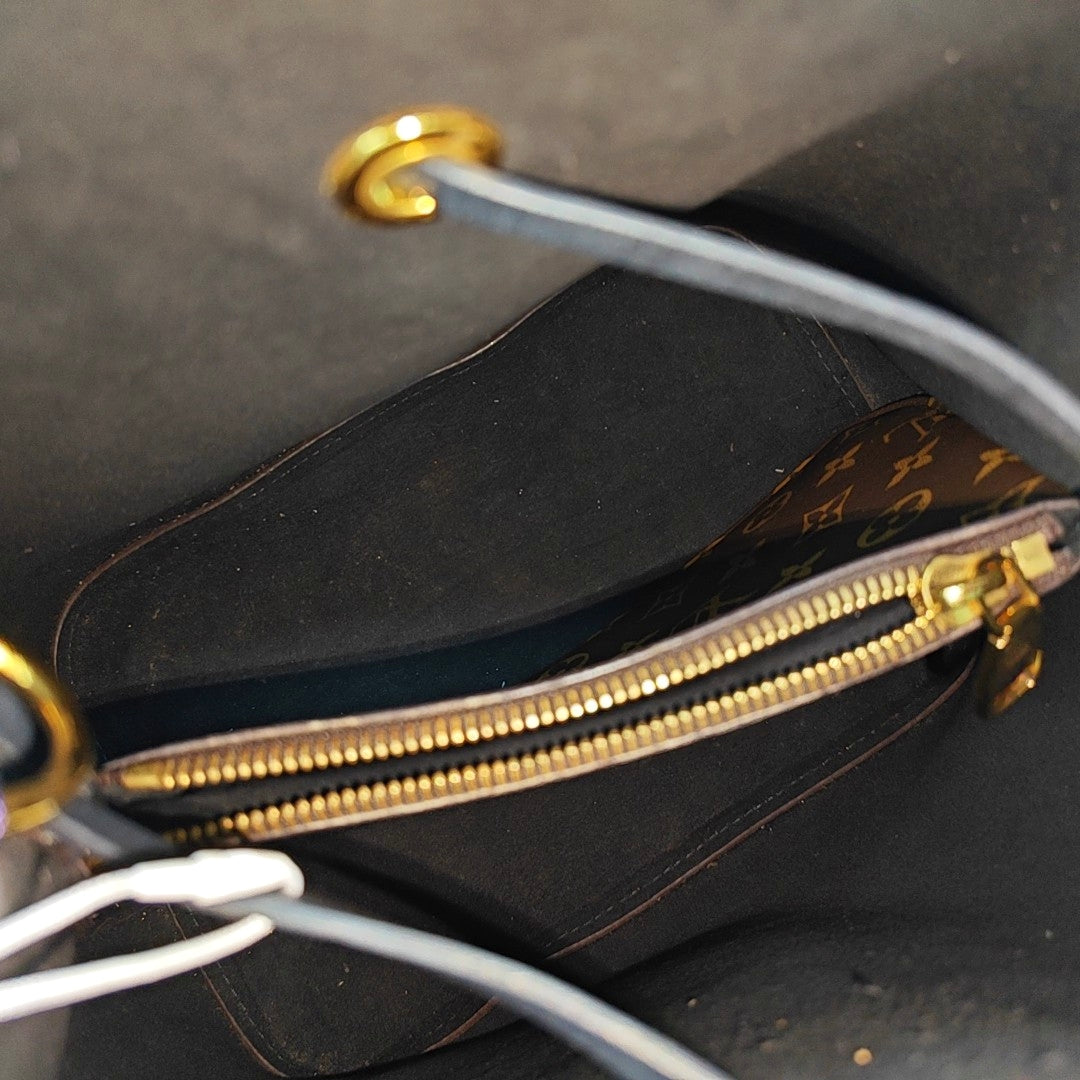 NÉONOÉ MM Monogram Coated Canvas Brown