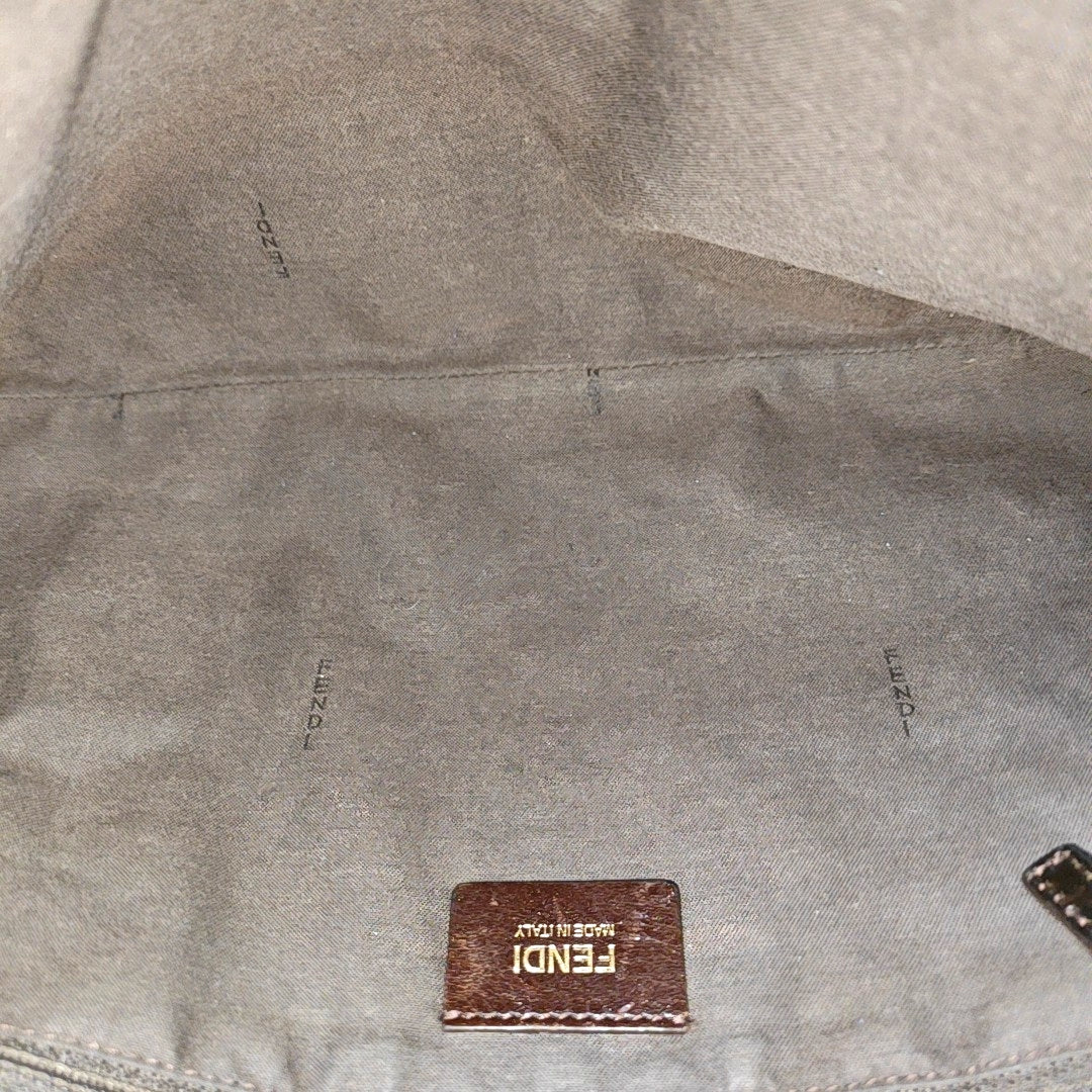 Mia Canvas Brown