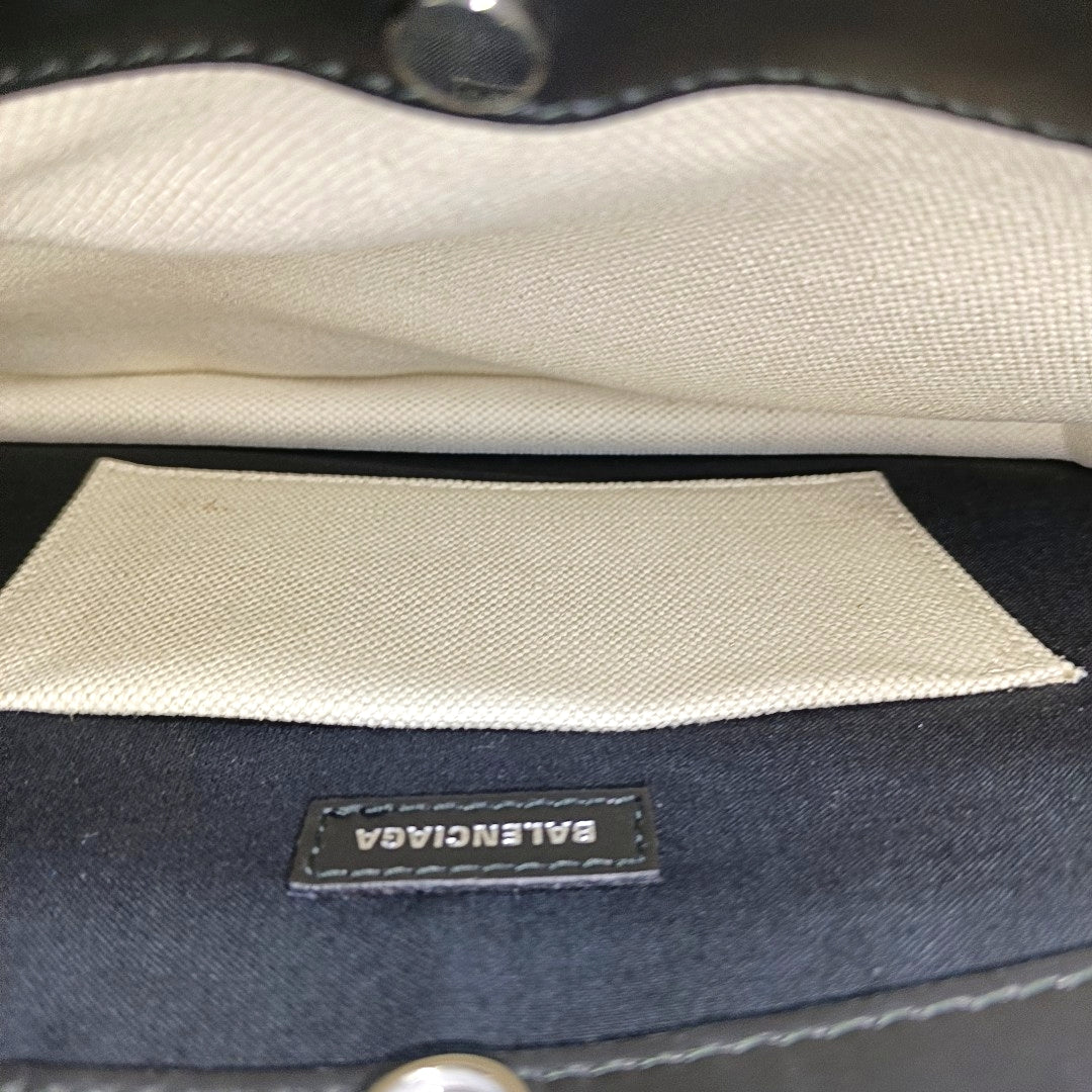 Navy Medium Fabric White