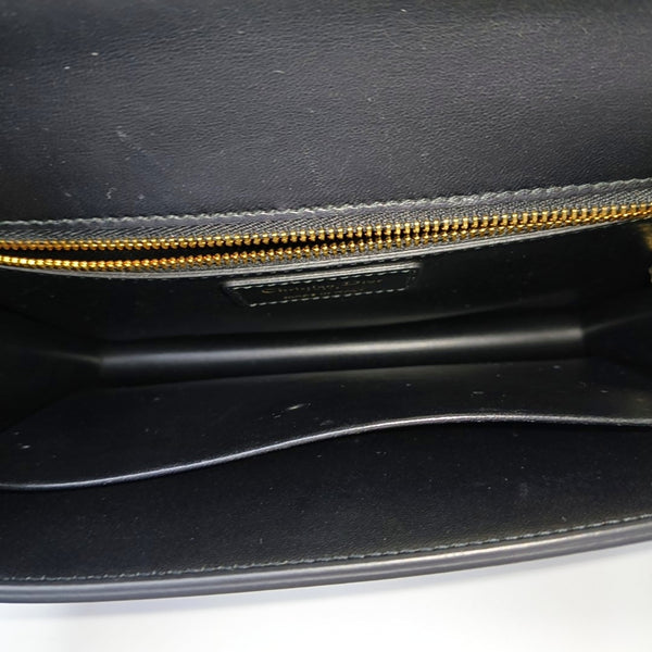 30 Montaigne Calfskin Black