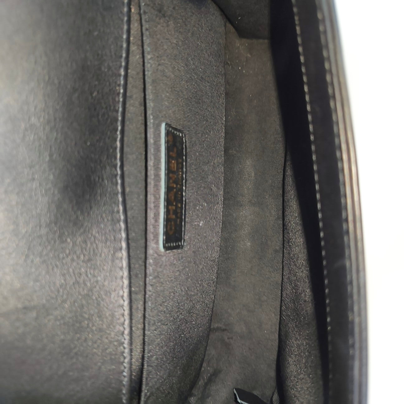 BOY CHANEL Medium Quilted Calfskin Black