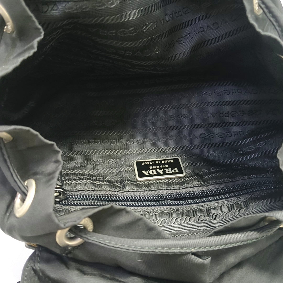 Vela Small Nylon Black