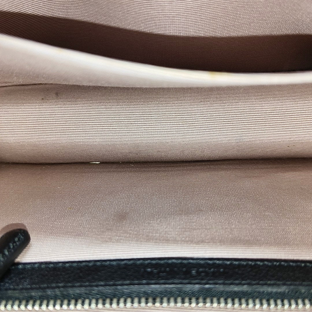 Diorama Medium Cannage Calfskin Black